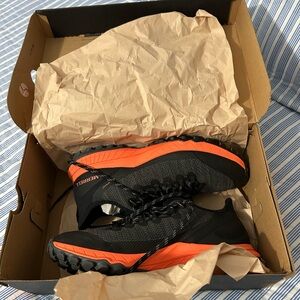 Merrell Bravada WP Sneakers ~ Black/Goldfish ~ W 8.5 ~ EUC w/ box